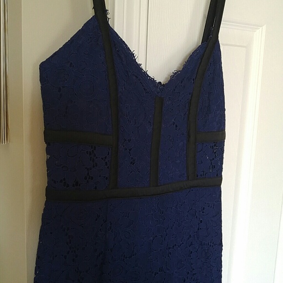 Express Dress - Picture 2 of 4